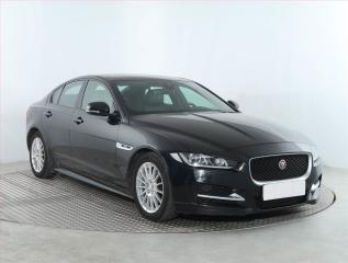 Jaguar XE E-Performance, Automat