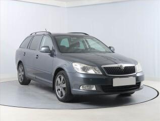 �koda Octavia 2.0 TDI, Xenony, Tempomat