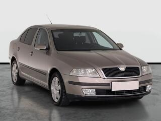 �koda Octavia Elegance 2.0 TDI, �R,1.maj