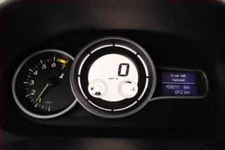 Mercedes-Benz Třídy C (2003) C 240 4MATIC, 4X4, Automat - náhled 11