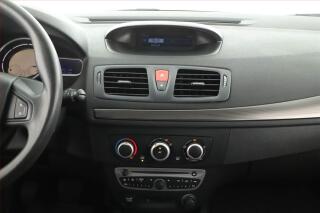 Mercedes-Benz Třídy C (2003) C 240 4MATIC, 4X4, Automat - náhled 13