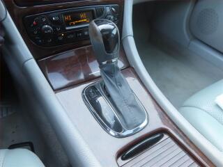 Mercedes-Benz Třídy C (2003) C 240 4MATIC, 4X4, Automat - náhled 13