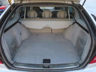 Mercedes-Benz Třídy C (2003) C 240 4MATIC, 4X4, Automat - náhled 14