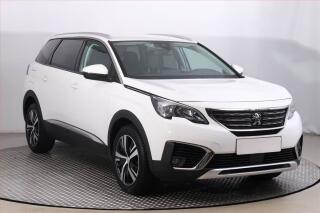 Peugeot 5008 PureTech 130, 7�m�st, �R,1.maj