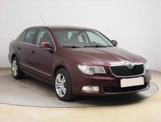 koda Superb 2.0 TDI, Automat, Navi, Xenony
