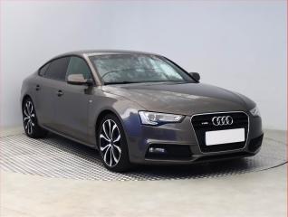 Audi A5 S-Line 2.0 TDI, Serv.kniha