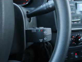 Dacia Sandero (2014) 0.9 TCe - náhled 16