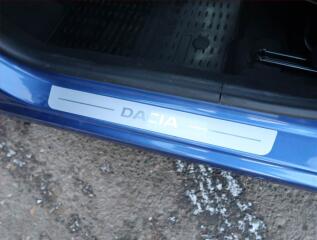 Dacia Sandero (2014) 0.9 TCe - náhled 17