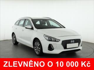 Hyundai i30 1.6 CRDi, Serv.kniha, Navi