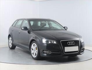 Audi A3 2.0 TDI, Xenony, Vyh�.�seda�ek