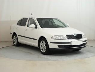 koda Octavia 1.6, Serv.kniha, Park.senzory