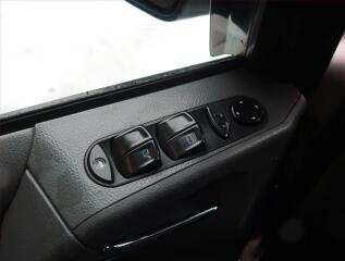 Mercedes-Benz Viano (2007) Trend 2.2 CDI, ČR - náhled 20