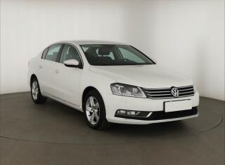 Volkswagen Passat 2.0 TDI, Xenony, Tempomat