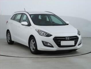 Hyundai i30 1.6 MPI, Serv.kniha, Tempomat