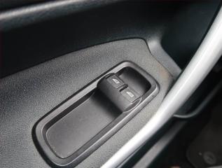 Ford Fiesta (2011) 1.25 - náhled 14