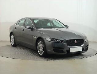 Jaguar XE E-Performance