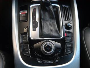 BMW Řada 5 (2008) 535d, Automat, Navi, Xenony - náhled 17