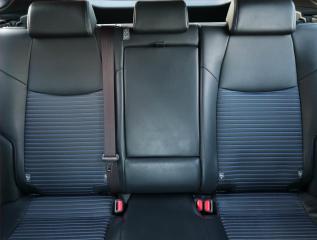 Toyota RAV4 (2019) 2.5 Hybrid - náhled 10