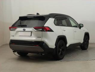Toyota RAV4 (2019) 2.5 Hybrid - náhled 5