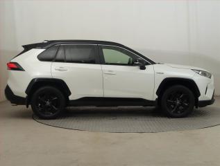 Toyota RAV4 (2019) 2.5 Hybrid - náhled 6