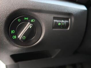 Mercedes-Benz Třídy C (2014) AMG Paket C 200 CDI, Kůže - náhled 14