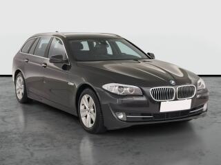 BMW 520d, Navi, Xenony, Tempomat