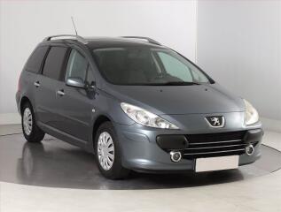 Peugeot 307 1.6 16V, servisovan�