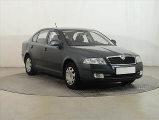 �koda Octavia 1.6, �R,1.maj