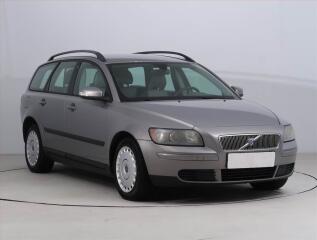 Volvo V50 2.0 D, nov� STK, Ta�n�