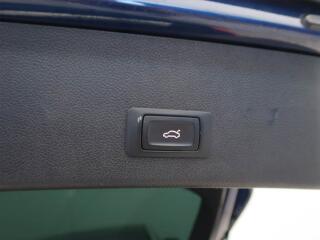 Audi A4 (2015) S-Line 2.0 TDI, 4X4, Automat - náhled 20