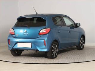 Audi A4 (2015) S-Line 2.0 TDI, 4X4, Automat - náhled 5