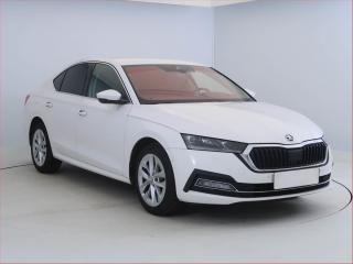 koda Octavia Style Plus 2.0 TDI, HEAD UP