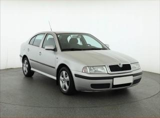 koda Octavia Ambiente 2.0, rezervace