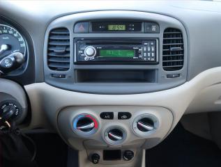 Volkswagen Golf (2021) Life 1.0 eTSI - náhled 9