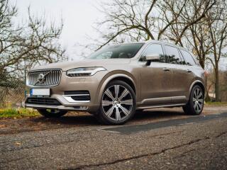 Volvo XC90 B5 AWD, Nov� v �r