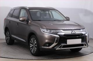 Mitsubishi Outlander 2.0, R,1.MAJ