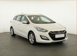 Hyundai i30 1.6 GDI, Serv.kniha, Tempomat
