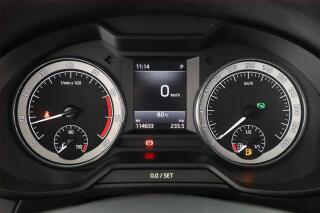 Volkswagen Passat (2018) R-Line 2.0 TDI - náhled 11