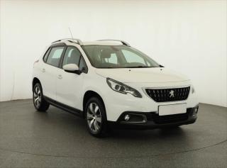 Peugeot 2008 1.2 PureTech, Automat