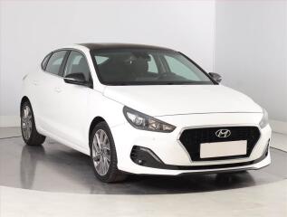Hyundai i30 1.4 T-GDI, Serv.kniha, Navi