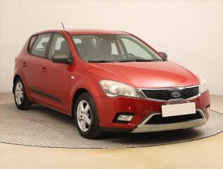 Kia Ceed 1.4 CVVT, nov� STK, v provozu