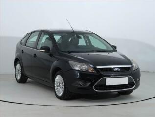 Ford Focus 1.6 i, nov� STK, zamluveno