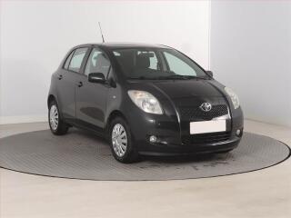 Toyota Yaris 1.0 VVT-i, po STK, zamluveno