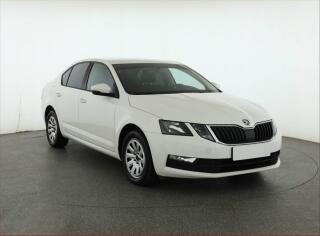 �koda Octavia 1.4 TSI, Serv.kniha, Tempomat