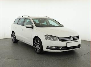 Volkswagen Passat Highline 2.0 TDI, K��e