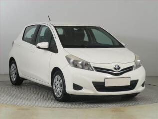 Toyota Yaris 1.0 VVT-i, nov� STK