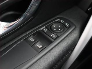 Renault Mégane (2012) Bose 1.9 dCi, Navi, Tempomat - náhled 13