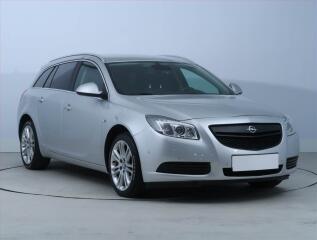 Opel Insignia 1.6 Turbo, Navi, Xenony