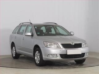 koda Octavia 1.6 TDI, Serv.kniha, Tempomat
