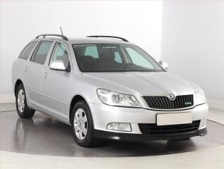 �koda Octavia 1.6 TDI, Serv.kniha, Tempomat